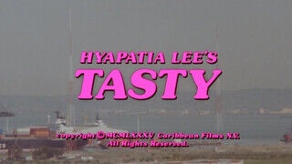 Tasty (1985) - Teljes erotikus film bűbájos szexfüggő csajokkal - Erocenter.hu
