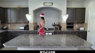 Sofie Marie félreteszi a karácsonyi főzést ha arról van szó, hogy dárda áll a házhoz - Erocenter.hu