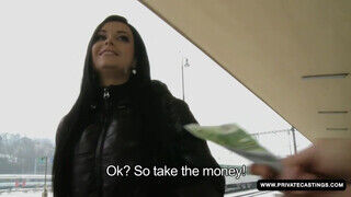 Victoria Blaze a tini tinédzser pipi pénzért kefél a castingon - Erocenter.hu