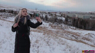Tini orosz szöszi tinédzser fiatalasszony kúrel a szabadban a pasijával - Erocenter.hu