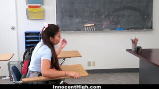 Jasmine Summers a kéjhölgy kolumbiai tinédzser nőci szőrös muffját a tanár dugja - Erocenter.hu