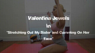 Valentina Jewels a dögös szöszi nagyméretű csöcsű spanyol húgi kúr a bratyóval - Erocenter.hu