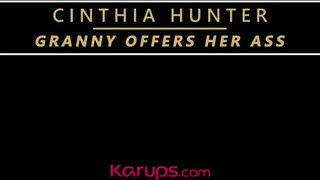 Cinthia Hunter a kicsike mellű nagymami hátsó nyílásba kurelva - Erocenter.hu