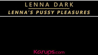 Lenna Dark a csöcsös cseh milf egy gigantikus dildóval peckezik - Erocenter.hu